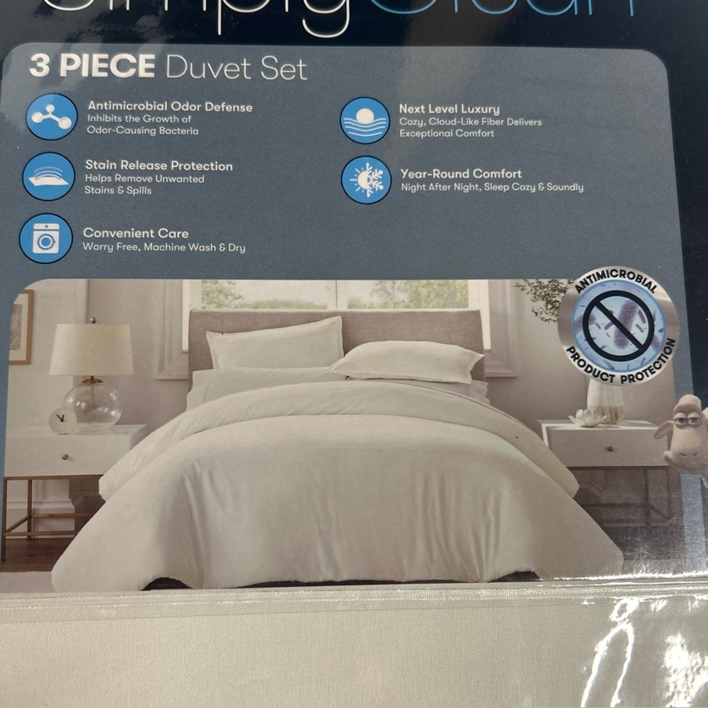 SERTA 3 Piece DUVET SET Size KING  ( 1 Duvet - 2 shams) White New